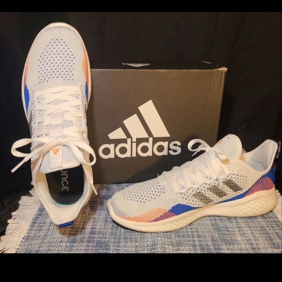 Adidas - Picture 1 of 9